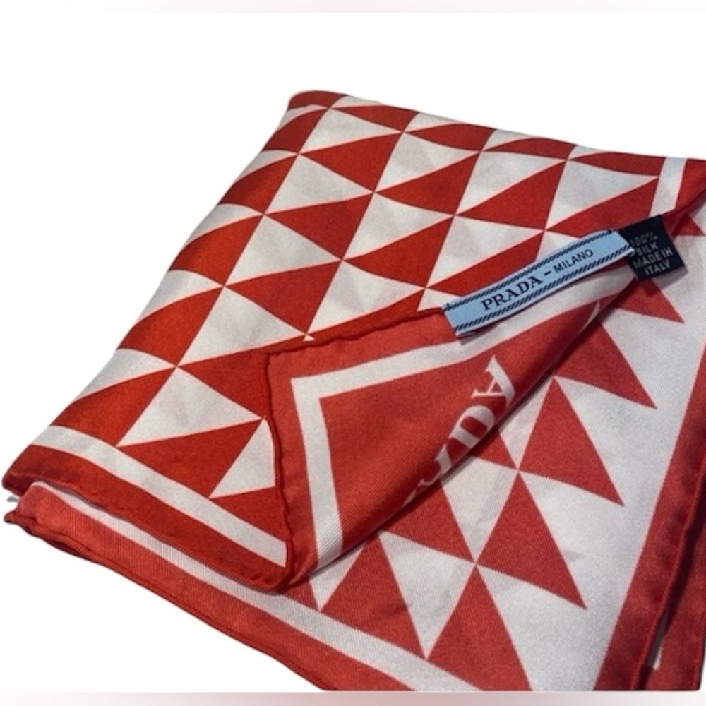 ❤️Prada Red and White Silk Scarf with original box - Picture 2 of 5